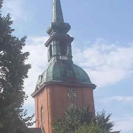 Hansen In Hafennaehe * Kappeln
