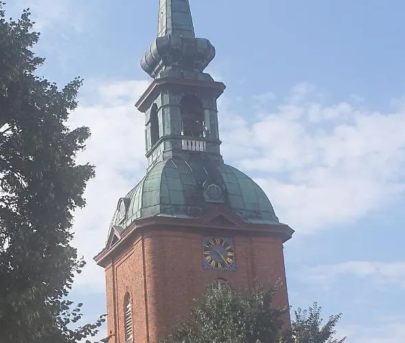 Hansen In Hafennaehe * Kappeln